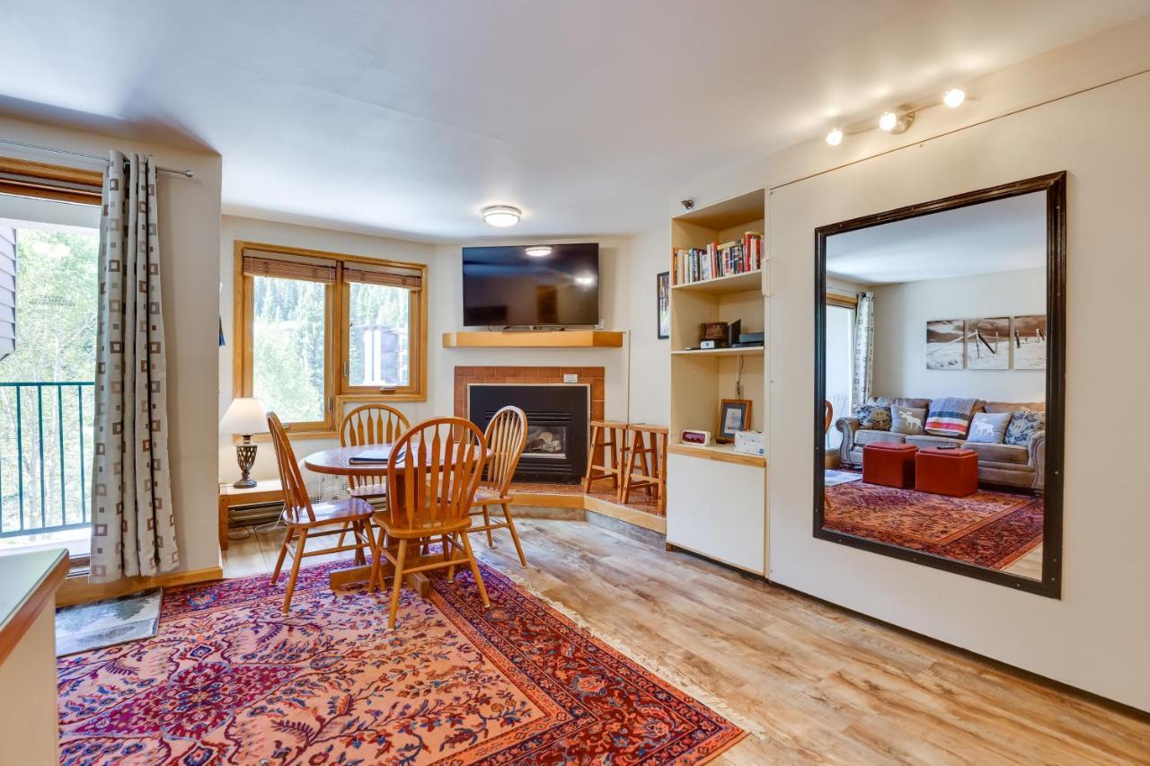 Ski-Inandski-Out Retreat With Iron Horse Pool Access! Уинтър Парк Екстериор снимка