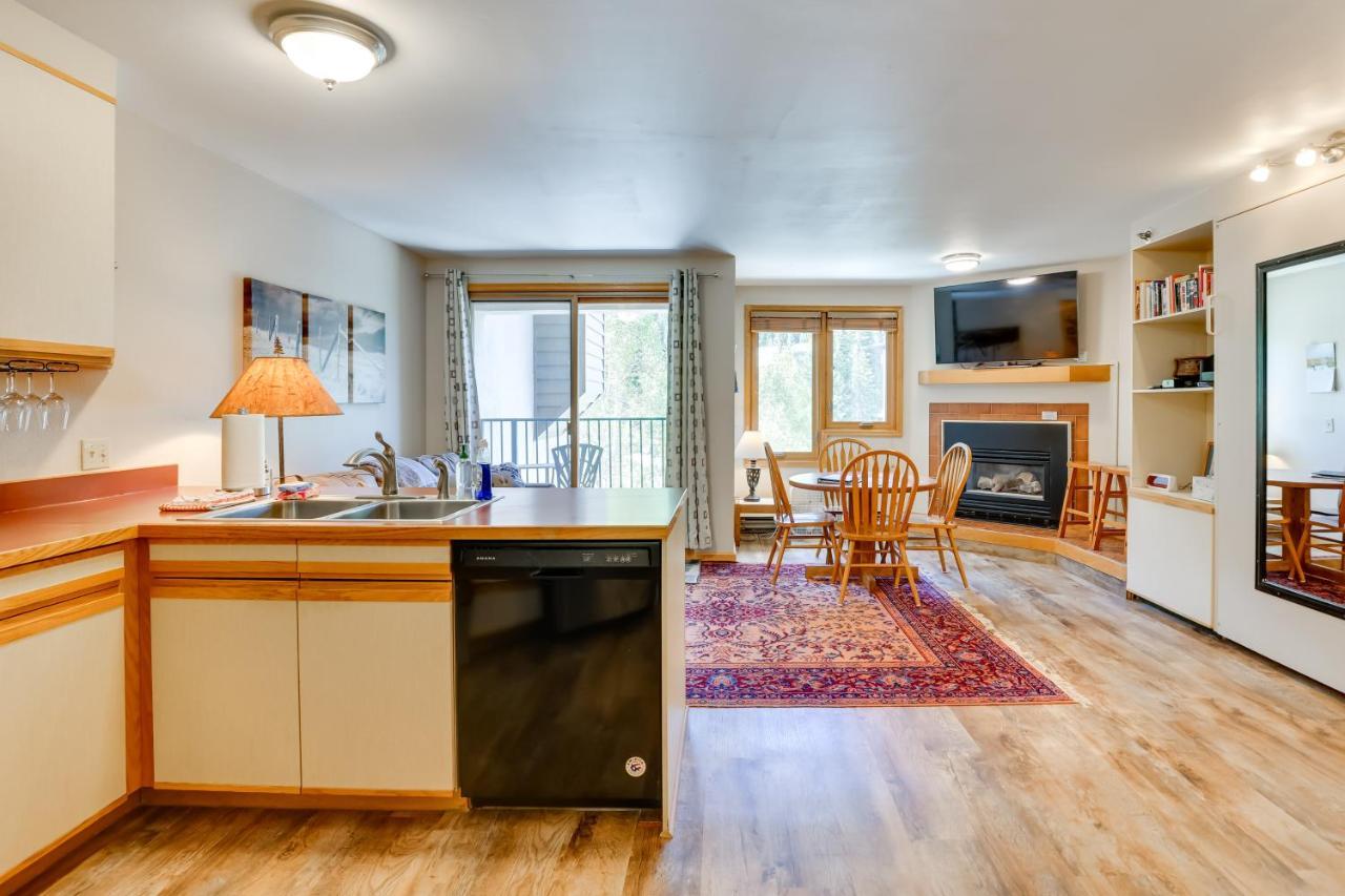 Ski-Inandski-Out Retreat With Iron Horse Pool Access! Уинтър Парк Екстериор снимка