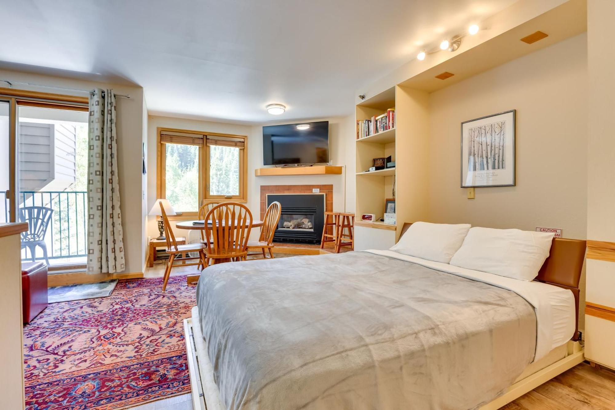 Ski-Inandski-Out Retreat With Iron Horse Pool Access! Уинтър Парк Екстериор снимка