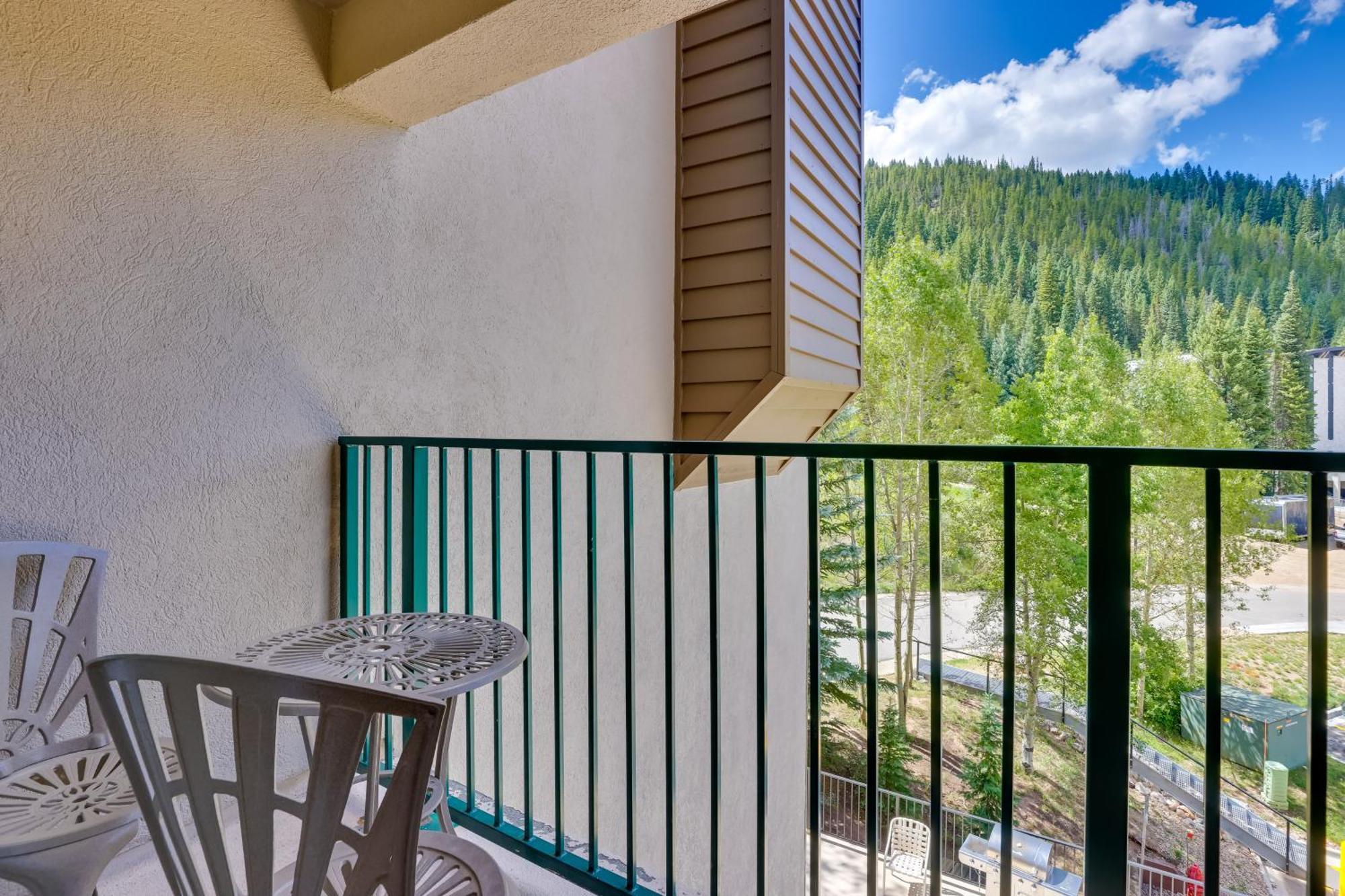 Ski-Inandski-Out Retreat With Iron Horse Pool Access! Уинтър Парк Екстериор снимка